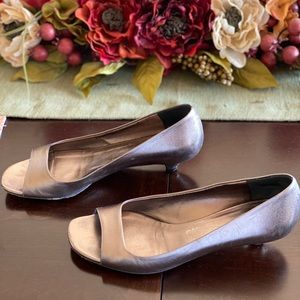 Ferragamo pewter leather peep toe pumps - 37